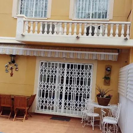 Villa Avinguda De Paris - 2 *